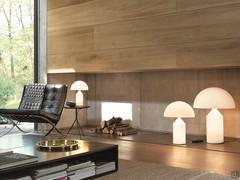 Collection Atollo de lampes en verre opale en 3 tailles : petite, moyenne et grande.