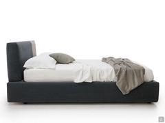 Vu de côté du lit Decor