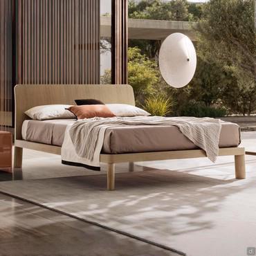 Lit double Stirling avec pieds en bois