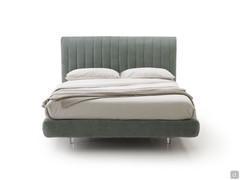 Lit double Joao avec tête de lit matelassée et cadre de lit rembourré d'une hauteur de 18 cm avec compartiment de rangement caché