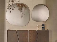 Paire de miroirs carrés Frost, qui peuvent être placés non seulement dans l'entrée ou au-dessus d'une console, mais aussi dans le salon, au-dessus d'un buffet.