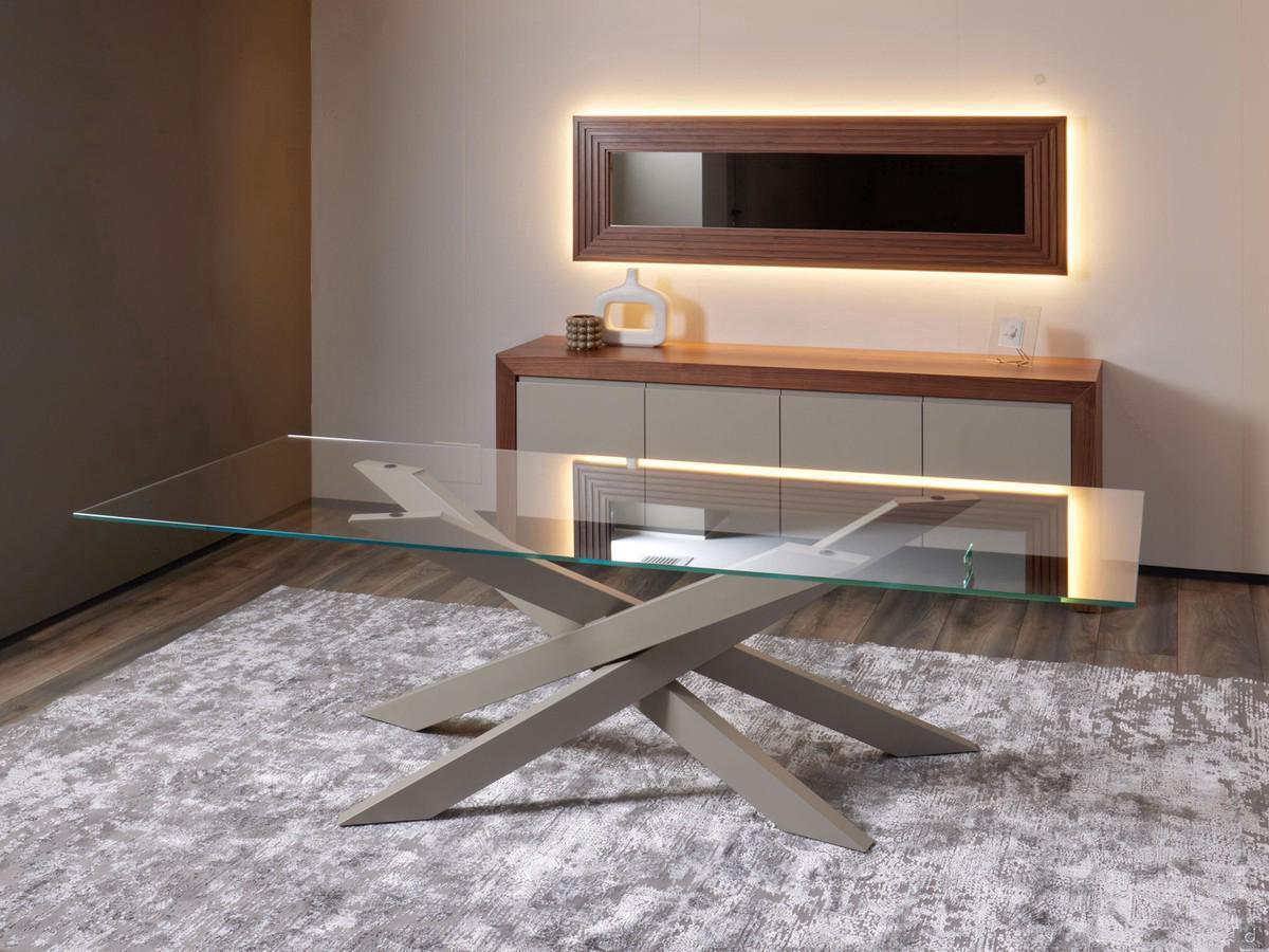 Table en verre Connor avec base en métal tressé