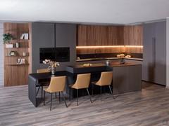 Cuisine moderne AluX 01 outlet avec portes alvéolaires en aluminium ultra-légères et ultra-minces 