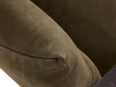 Détail des coussins d'assise et de dossier garnis et recouverts de cuir véritable