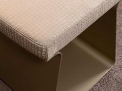 Gros plan du coussin rembourré revêtu de tissu Reed élégant et sophistiqué