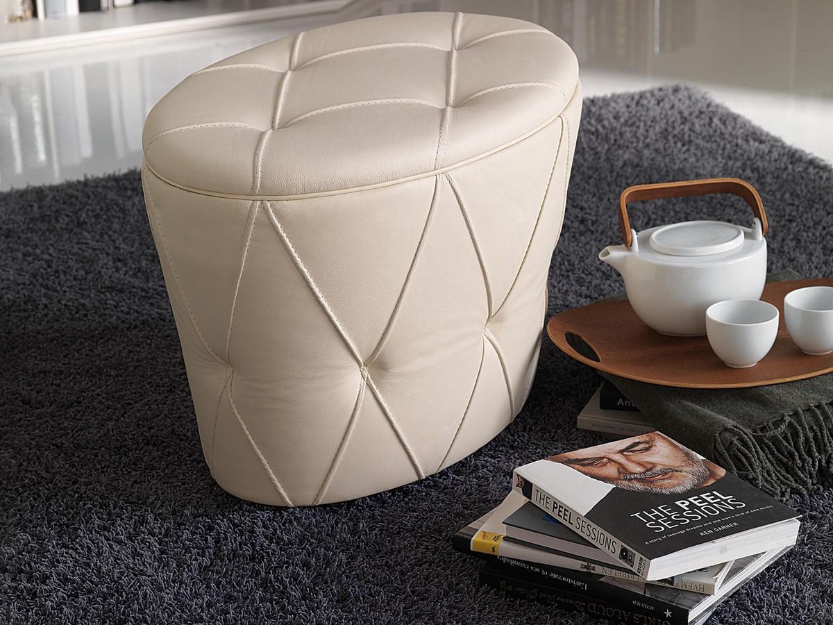 Pouf elliptique avec assise matelassée Pinko 
