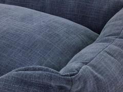 Détail de la couverture du chenil, personnalisable et disponible en tissu, velours et similicuir, également amovible