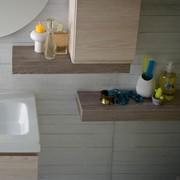 Etagère de salle de bain sur mesure en mélamine effet bois (épaisseur 6 cm non disponible)