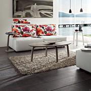 Table de salon Percival dans le modèle ovale en laqué mat taupe