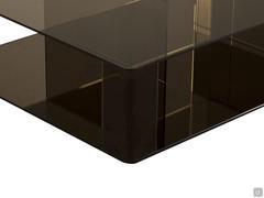 Détail de la version de Dedalo de plan rectangulaire en finition fumé pour le verre et le miroir