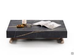 Table basse transformable Alexander avec plateau plaqué Stone Sahara et pieds en métal finition gaufrée peinte au sable