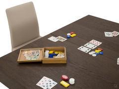 Table d'appoint Lucas idéale pour les moments conviviaux entre amis