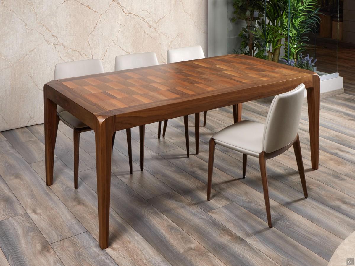 Table extensible en bois massif décoré Daiki, avec plateau latté en noyer avec décoration