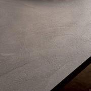 Détail du plateau en gris cimant HPL