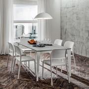 Table à rallonge Modesty avec 1 rallonge de 66 cm insérée, modèle 100 x 100 cm (finition plateau non disponible)