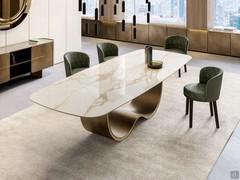 Table Hadley avec plateau façonné en céramique Calacatta Macchia Vecchia polie