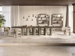 Dans sa version la plus grande, la table Ascari remplit la pièce d'une grandeur raffinée.