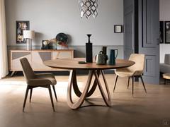Table Cali - plateau en noyer massif de 4 cm d'épaisseur avec bord incliné et pieds assortis