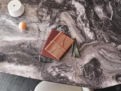 Table Senator Cattelan, de forme polygonale, en finition Crystalart CYM7 Orobico