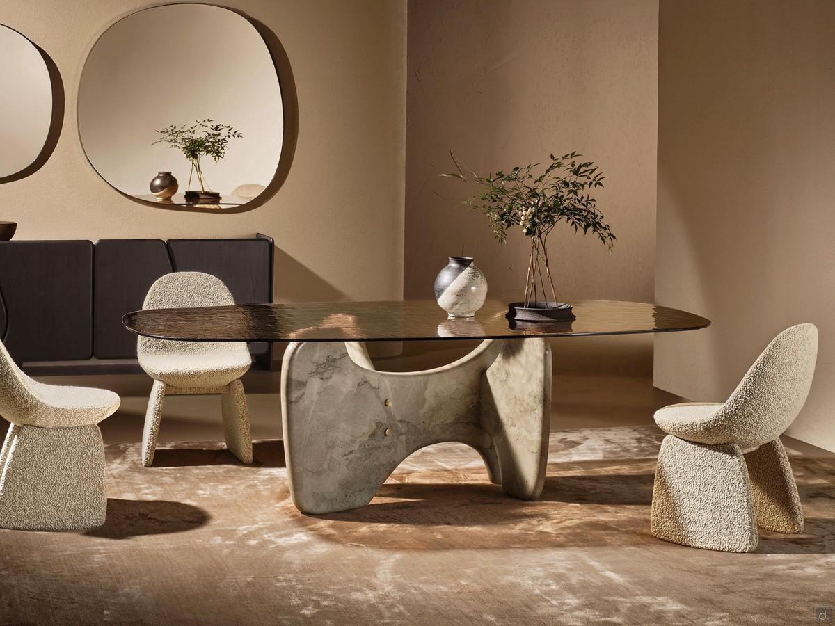 Table tonneau en marbre avec base sculpturale Masai
