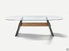 Table en cèdre avec poutre centrale en bois récupéré