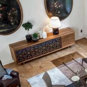 Credenza moderna Granada con ante in vetro serigrato