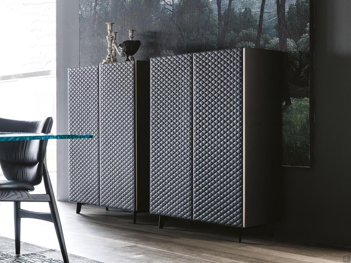 Coppia di madie in pelle Tiffany con ante trapuntate e fianchi laccati