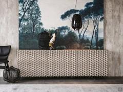 Credenza minimal con ante in poliuretano Royalton di Cattelan laccato opaco titanio dal particolare effetto tridimensionale