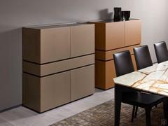 Coppia di madie Raiki in finitura laccato opaco, con top specchiato Dark