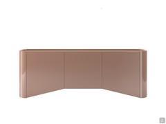 Esempio di credenza Sally in una versione con finitura laccata lucida cipria