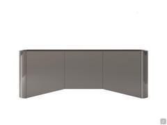 Esempio di credenza Sally in una versione con finitura laccata lucida basalto