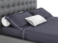 Cuscino a rullo in velluto Elina color grigio argento