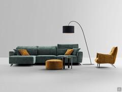 Divano Halifax con chaise longue e sedute relax da 87 cm; braccioli squadrati mod. B2 da 25 cm