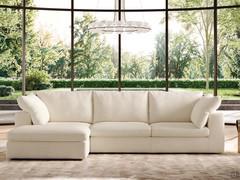 Divano Vaud nella versione con chaise longue, disponibile in diverse dimensioni e liberamente componibile