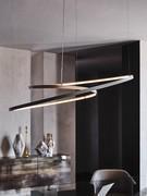 Lampada a sospensione Heaven, sorretta da cavi in acciaio inox
