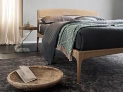 Letto Vicente in versione con testiera in legno finitura rovere Alaska