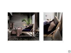 Prospettiva laterale del letto Ramon - linee essenziali ed eleganti disegnano un elemento mite e versatile, protagonista della zona notte
