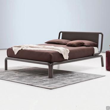 Letto in legno dal design vintage Reed