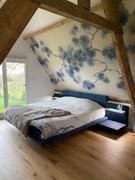 Letto matrimoniale Jalisco in tessuto blu, completo di rullo e comodini integrati - foto cliente