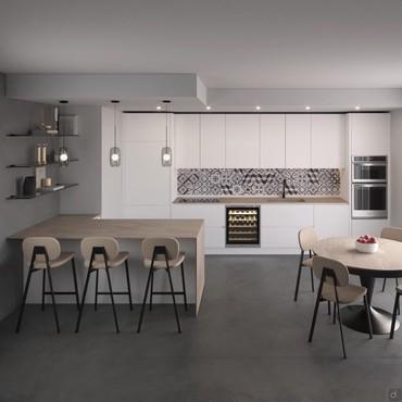 Cucina bianca con penisola in laminato e piano top in HPL