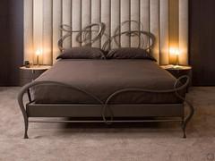 Letto matrimoniale in ferro battuto con pediera Ghirigori outlet