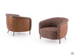 Poltrona di design con seduta larga e comoda Bailey outlet con rivestimento bicolore