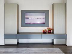 Parete attrezzata con colonne e basi sospese Plan 40 outlet