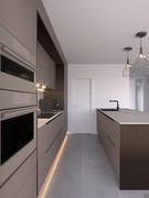 I mobili distano 100 cm e, così disposti, assicurano facile accesso alla porta, massima percorribilità dell'ambiente e numerosi spazi contenitivi.