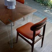 Sedia di design imbottita in stile vintage Ginko con rivestimento in pelle