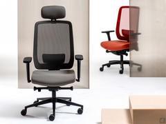 Sedia operativa dall'elevato comfort Elon disponibile in versione direzionale con schienale alto e poggiatesta oppure operativa con o senza braccioli