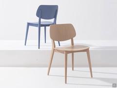 Sedia di design con struttura in legno in tinta Chloe Wood