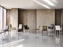 Tutti i modelli disponibili di sedia Isabel, personalizzabili con diversi rivestimenti e colori
