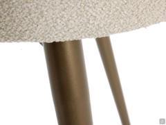 Dettaglio delle gambe in finitura Bronzo