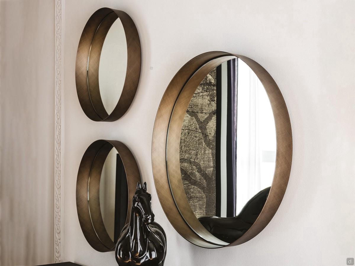 Specchio rotondo Wish di Cattelan in metallo verniciato brushed bronze